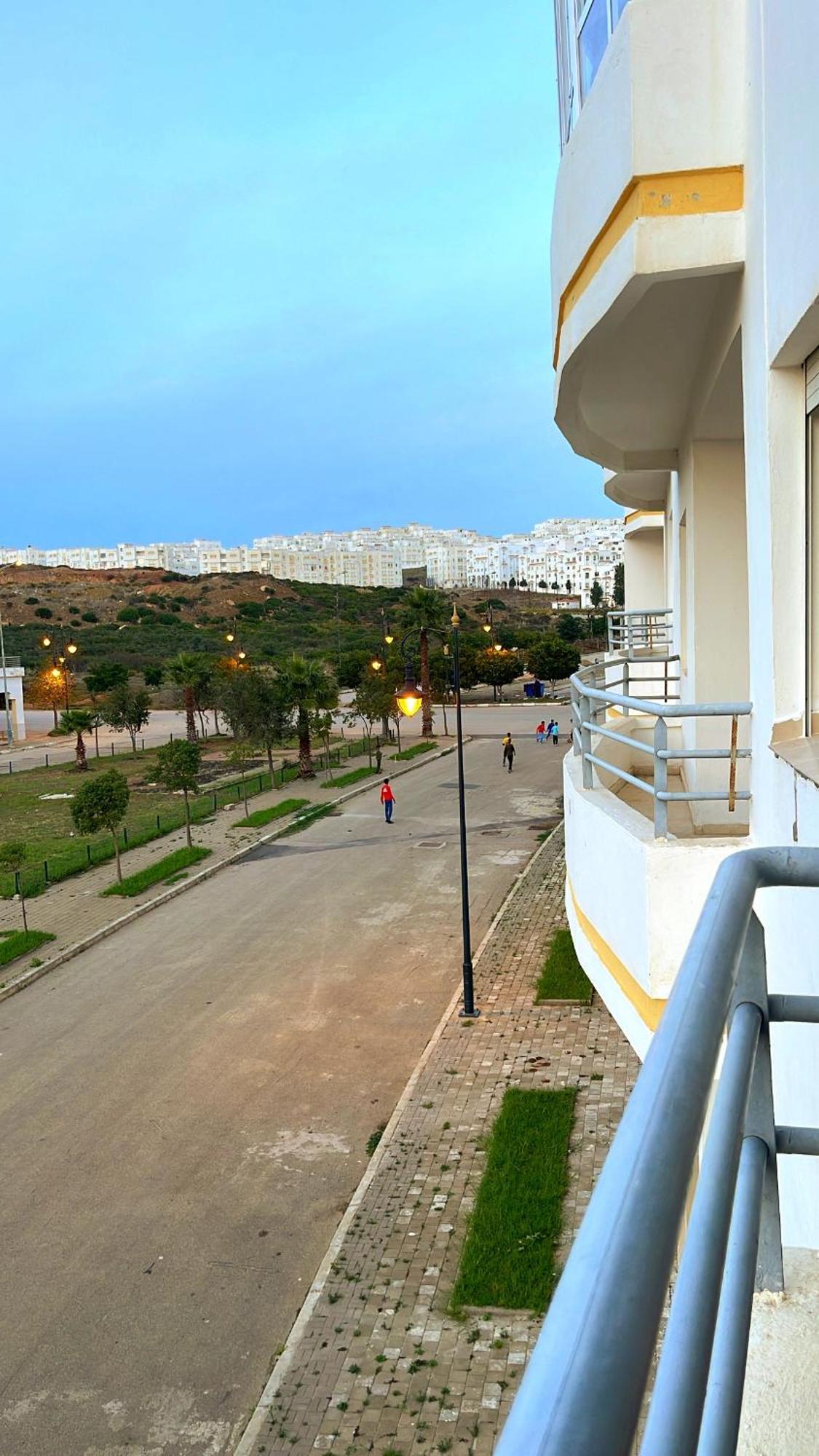 Elegant Appartement Avec Un Acces Piscine Jardin Parking Sous-Sol Et Wifi Haut Debit Fibre Optique Tanger Zewnętrze zdjęcie